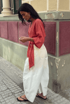 Lniana bluzka wiązana Tied In Rose