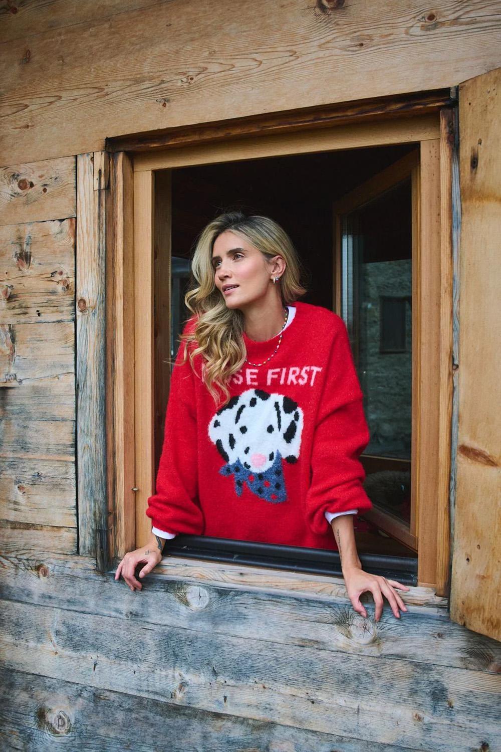 Sweter Nose First
