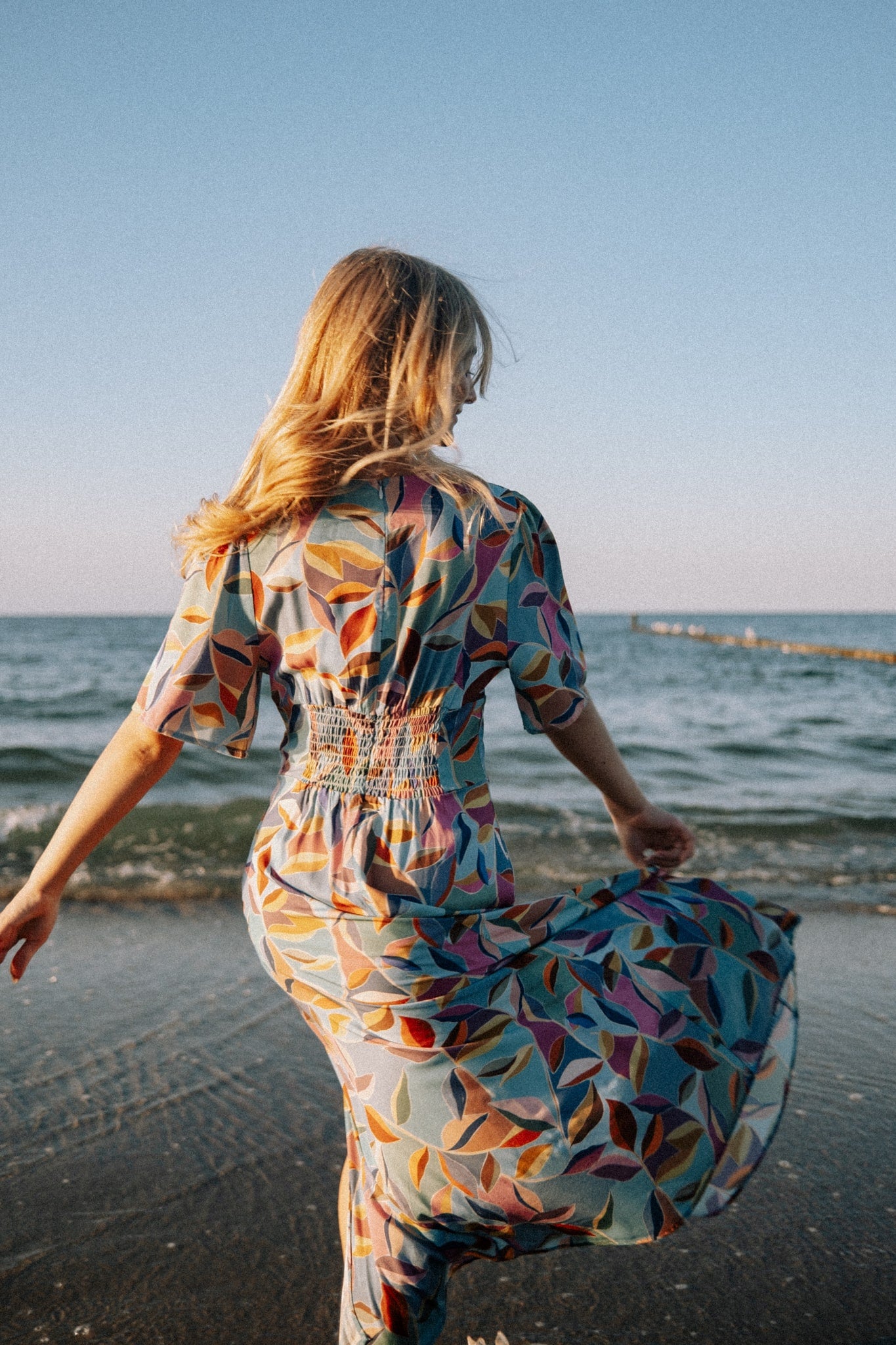Sukienka midi Velvet Wind