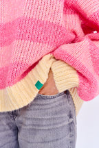 Sweter z wełną Strawberry Cream