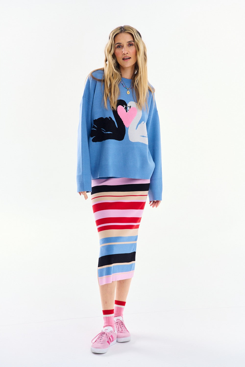 Sweter Swan Songs