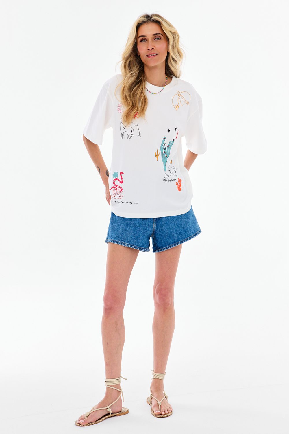 T-shirt Dreams in Dust
