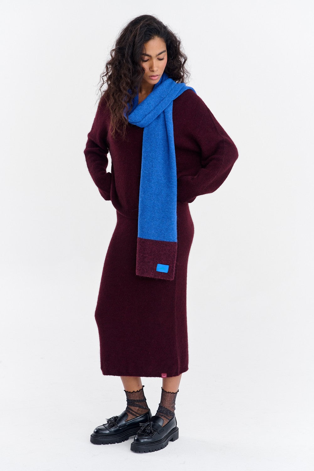 Sweter Magnetic Instinct