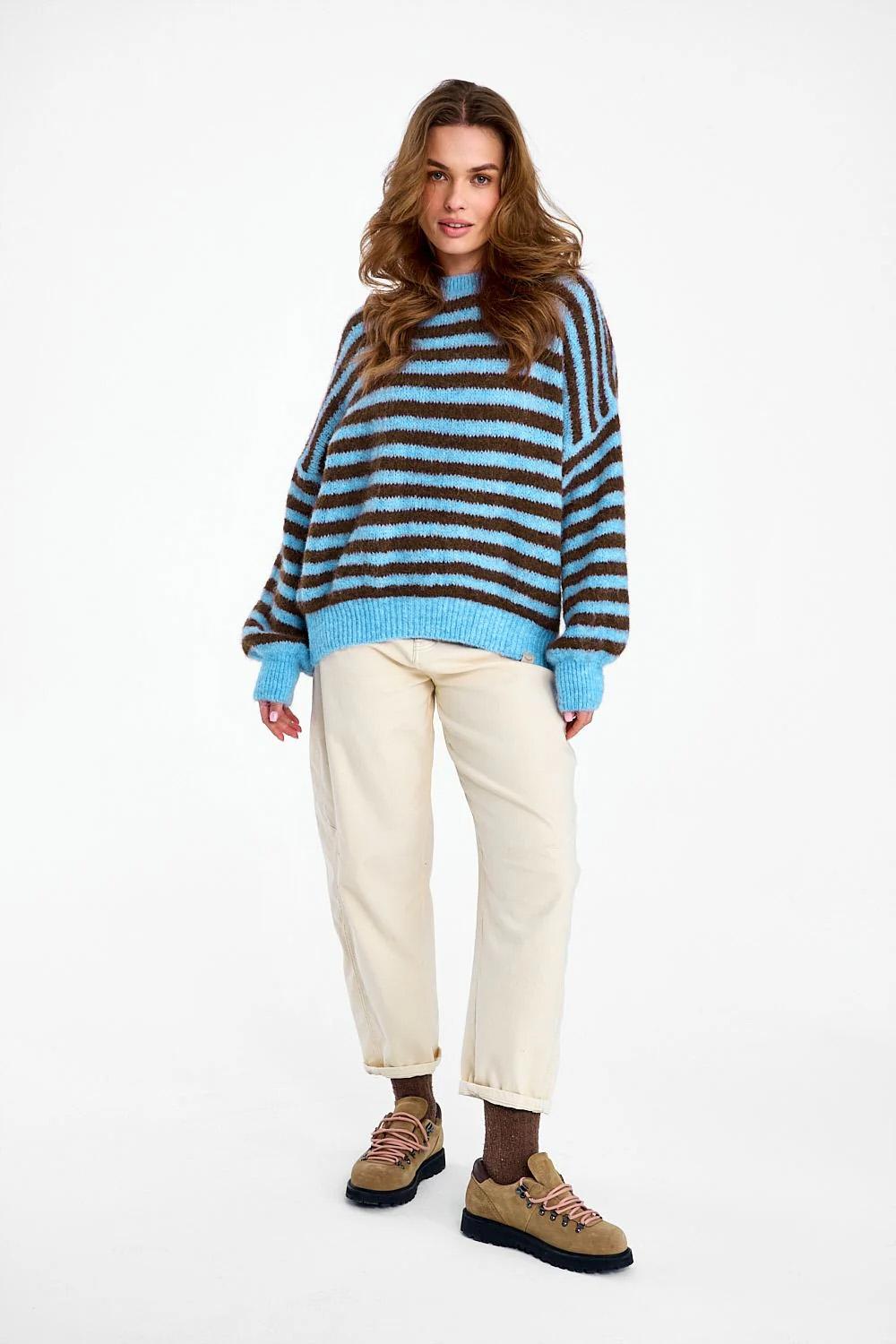 Sweter Frosty Brownie