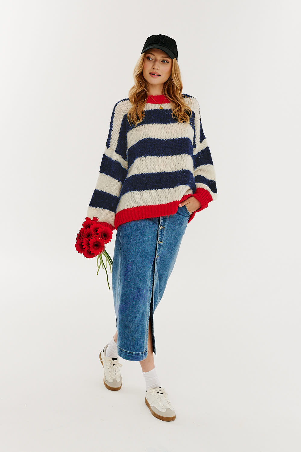 Sweter Fade Into You