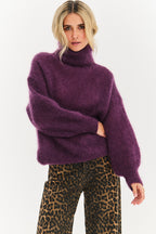 Sweter moherowy z golfem Nocturne