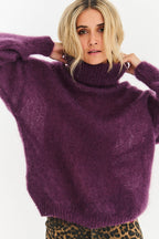 Sweter moherowy z golfem Nocturne