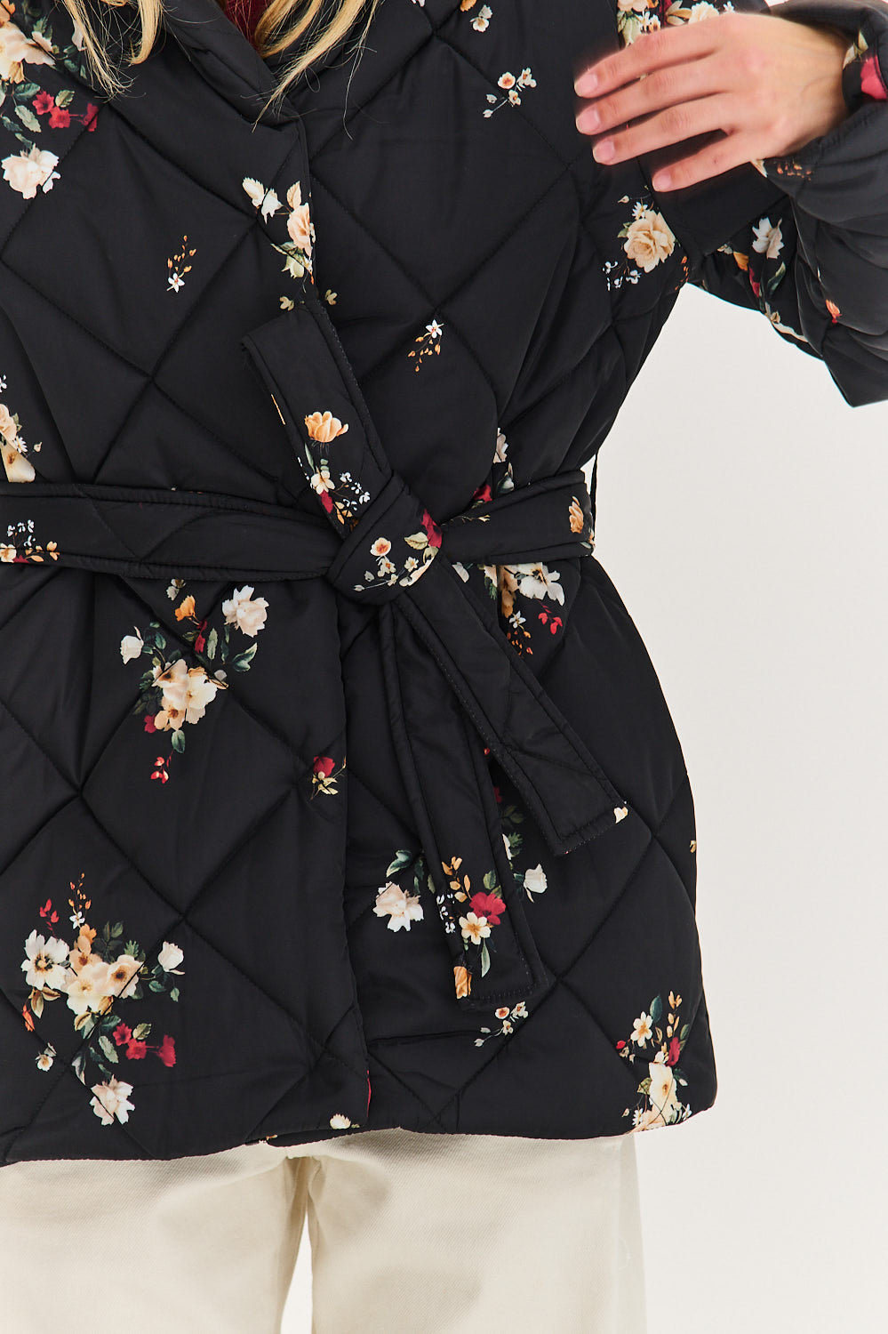Kurtka pikowana Anabelle Midnight Flora
