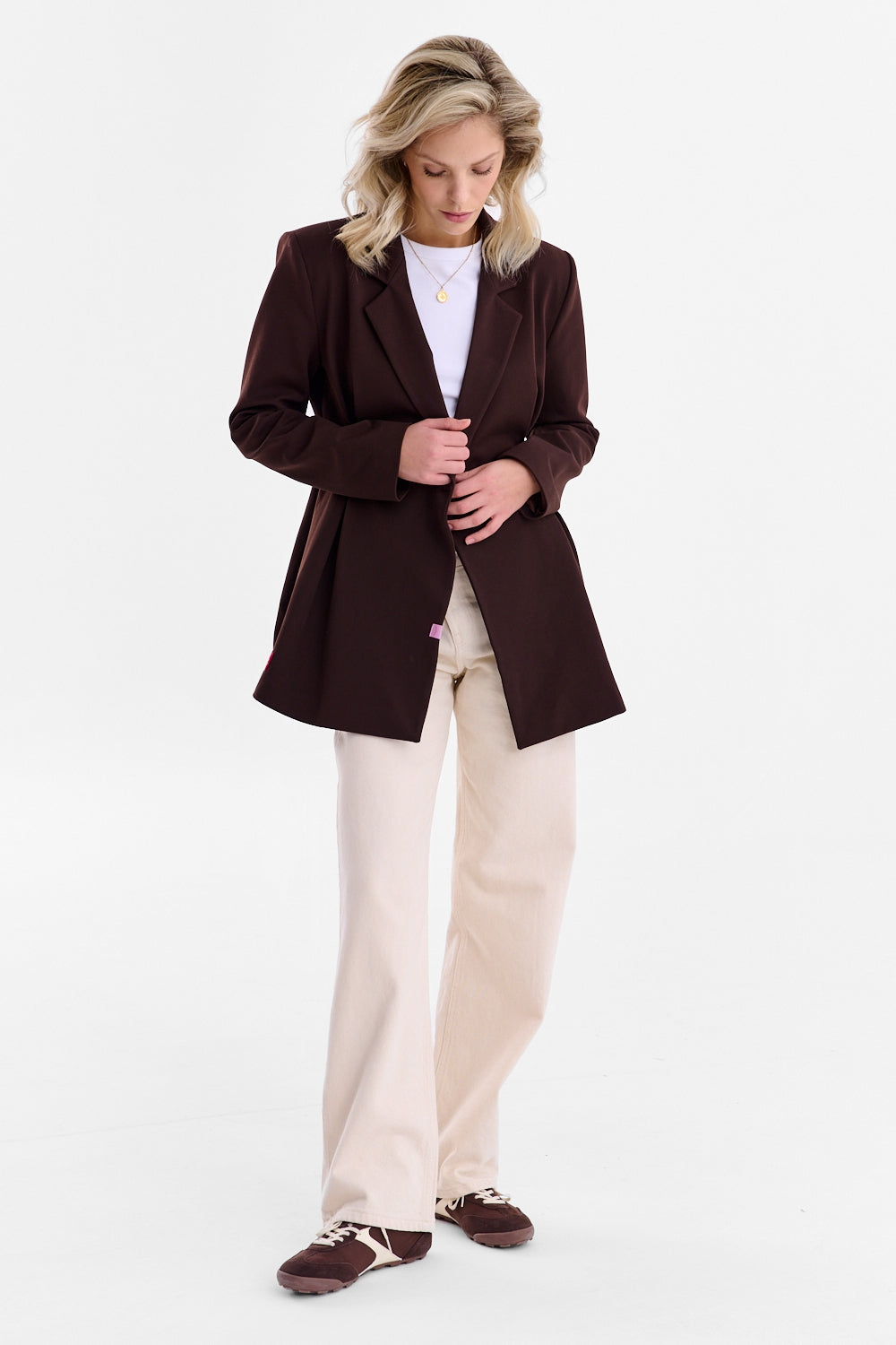 Marynarka taliowana Brown Muse