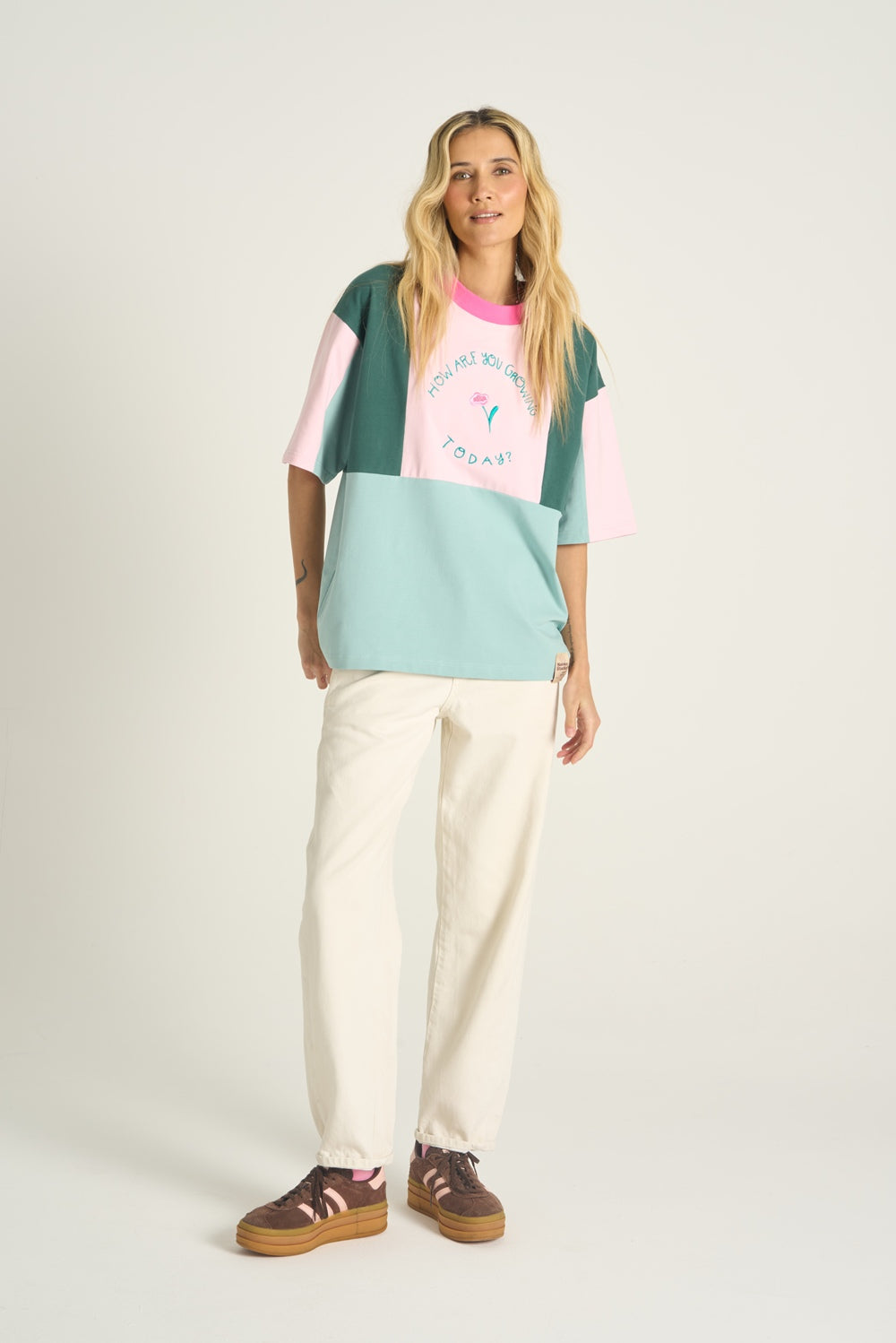 T-shirt How Are You x Loveis Wise