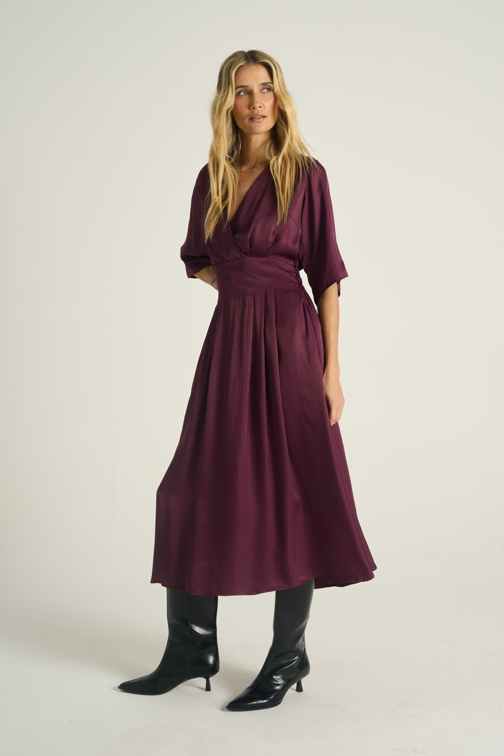 Sukienka midi Plum Affair